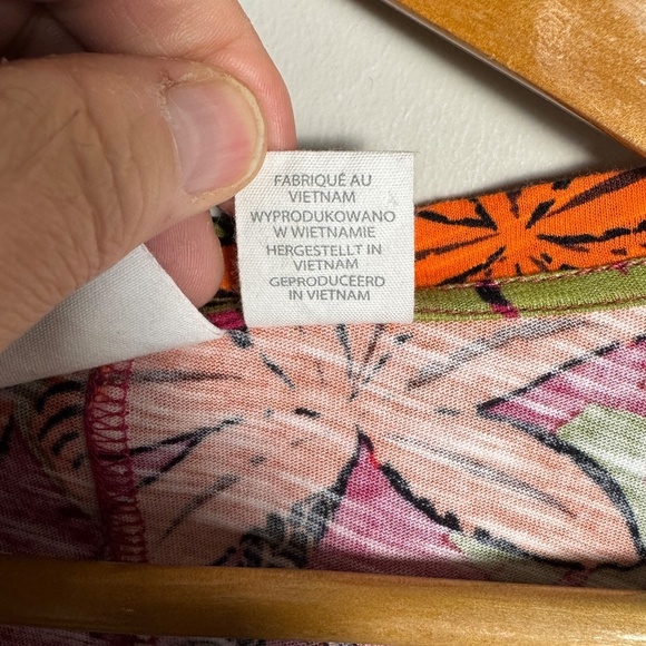 C&C California Women's Bright Safari Jungle 3/4 Sleeve T-Shirt Top 3X V-Neck - Picture 5 of 12